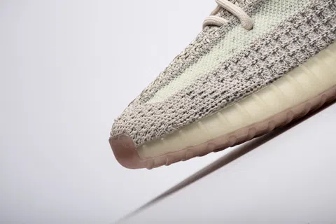 Yeezy Boost 350 Citrin Reflective – photo 4