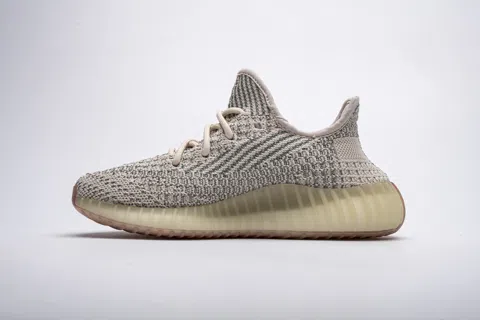 Yeezy Boost 350 Citrin Reflective – photo 3