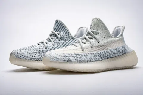 Yeezy Boost 350 Cloud White Reflective – photo 4