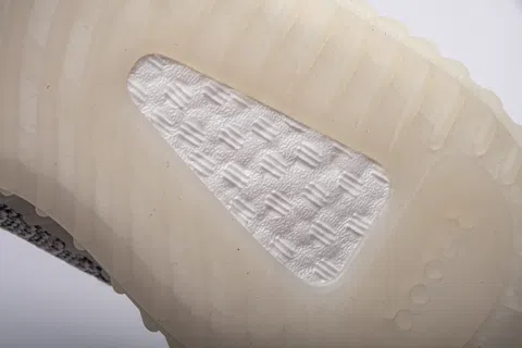 Yeezy Boost 350 Cloud White Reflective – photo 9