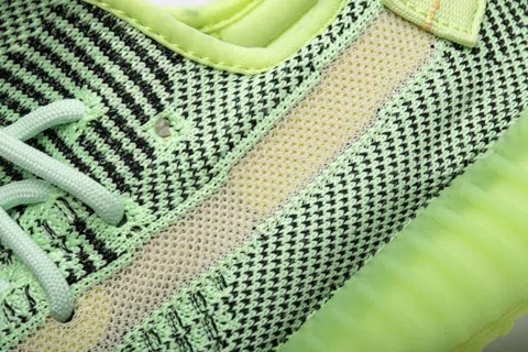 Yeezy Boost 350 V2 Yeezreel – photo 11