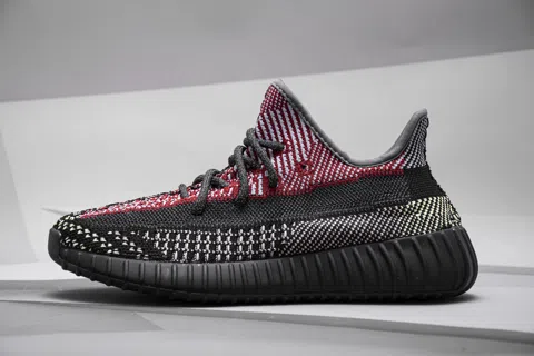 Yeezy Boost 350 V2 Yecheil