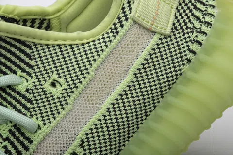 Yeezy Boost 350 V2 Yeezreel – photo 9
