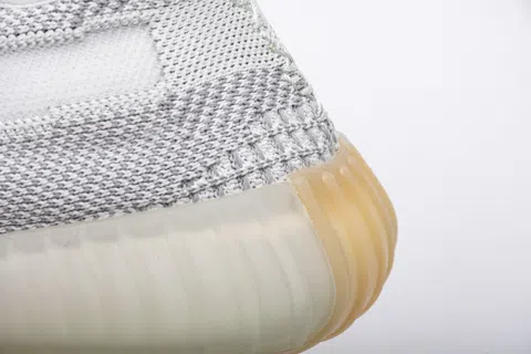 Yeezy Boost 350 V2 Yeshaya – photo 11