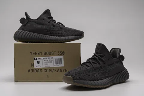 Yeezy Boost 350 V2 Cinder – photo 11