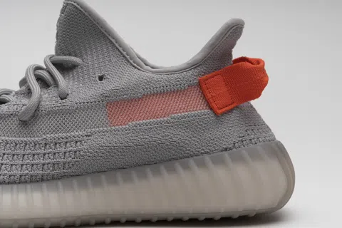 Yeezy Boost 350 V2 Tail Light – photo 9