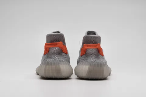 Yeezy Boost 350 V2 Tail Light – photo 6