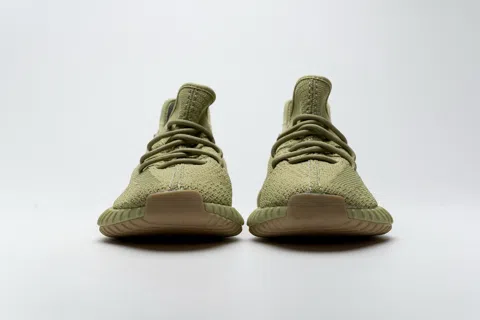 Yeezy Boost 350 V2 Sulfur – photo 5