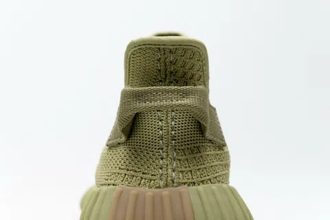 Yeezy Boost 350 V2 Sulfur – photo 6