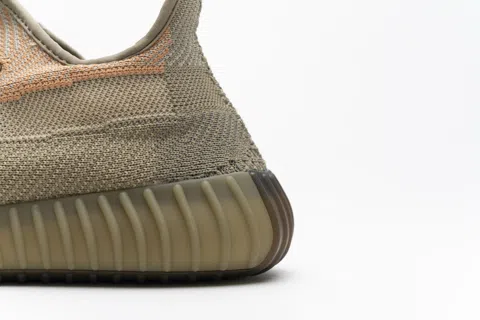 Yeezy Boost 350 V2 Eliada – photo 9