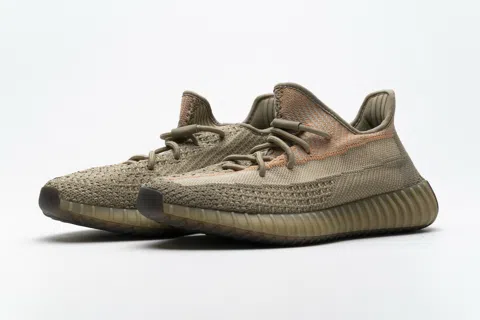 Yeezy Boost 350 V2 Eliada – photo 4