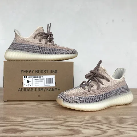 Yeezy Boost 350 V2 Ashpea – photo 11