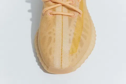 Yeezy Boost 350 V2 Apricot/Cream/Orange – photo 8