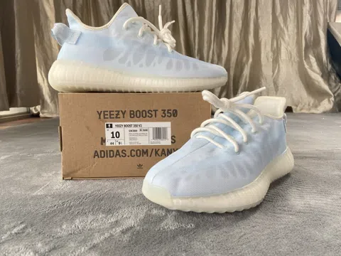 Yeezy Boost 350 V2 Mono Ice – photo 8
