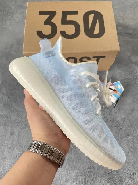 Yeezy Boost 350 V2 Mono Ice – photo 10