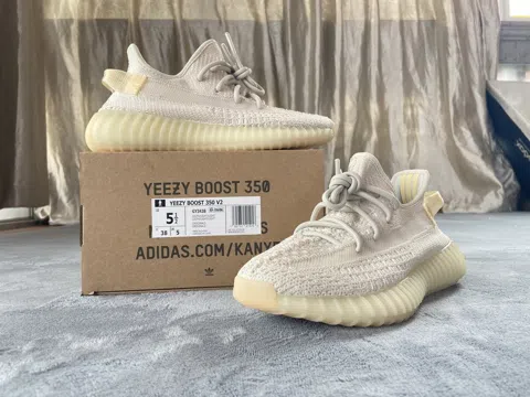 Yeezy Boost 350 V2 Aurora – photo 11