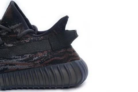 Yeezy Boost 350 V2 MX Rock – photo 9