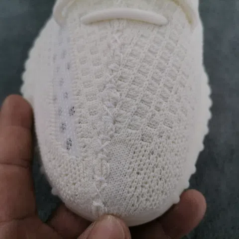 Yeezy Boost 350 V2 Cabbage – photo 8