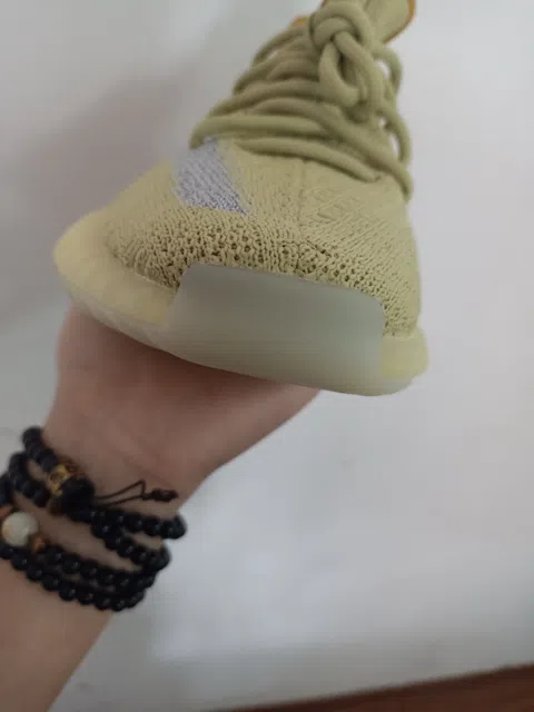 Yeezy Boost 350 V2 Marsh – photo 4