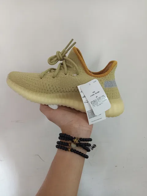 Yeezy Boost 350 V2 Marsh – photo 5