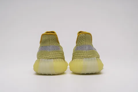 Yeezy Boost 350 V2 Marsh – photo 8