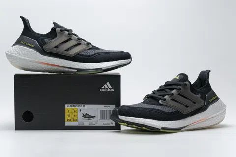 adidas Ultraboost 21 Black/Grey/Neon Green – photo 12