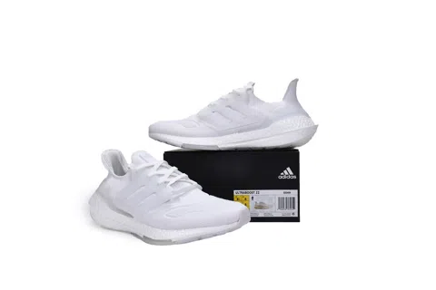 adidas Ultraboost 22 Triple White – photo 12