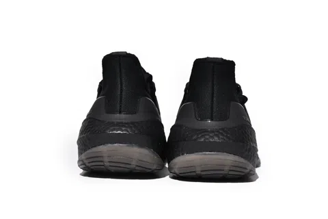 adidas Ultraboost 22 Triple Black – photo 4