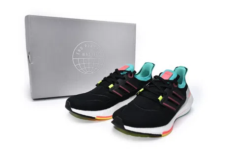 adidas Ultraboost 22 Black/Mint/Green – photo 11