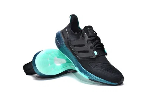 adidas Ultraboost 22 Black Chameleon – photo 3