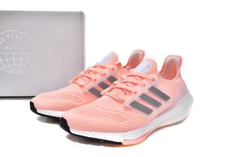 adidas Ultraboost 22 Pink – photo 11