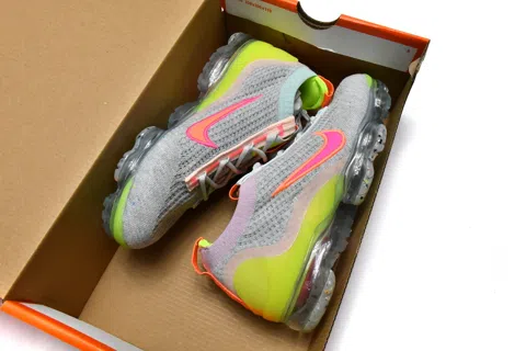Nike Air VaporMax Grey/Red/Green – photo 12