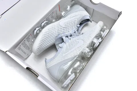 Nike Air VaporMax Triple White – photo 12