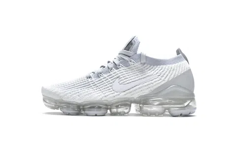 Nike Air VaporMax Triple White