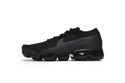 Nike Air VaporMax Triple Black