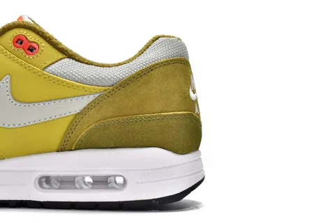 Nike Air Max 1 Curry Green – photo 3
