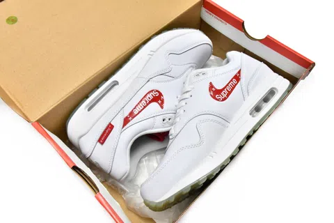Supreme x Nike Air Max 1 White/Red – photo 11