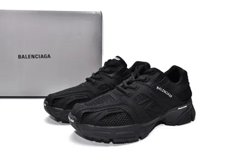 Balenciaga Phantom Triple Black – photo 11