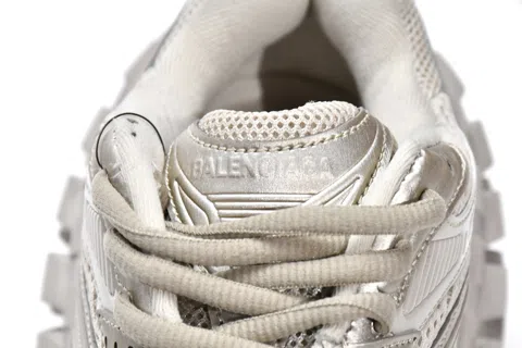 Balenciaga Defender Khaki – photo 10