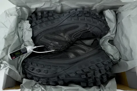 Balenciaga Defender Black – photo 8