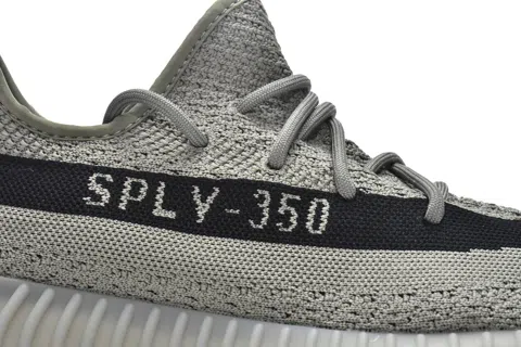 Yeezy Boost 350 V2 Granite – photo 8