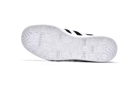 Gucci x adidas Gazelle Black/White – photo 6