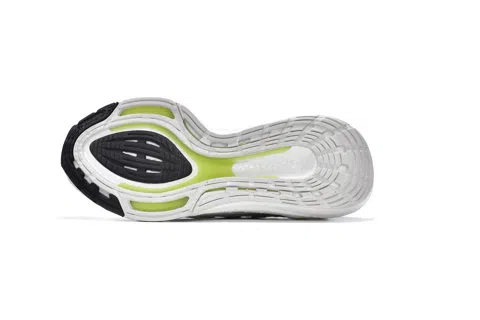 adidas Ultraboost 22 White/Black Graffiti – photo 8