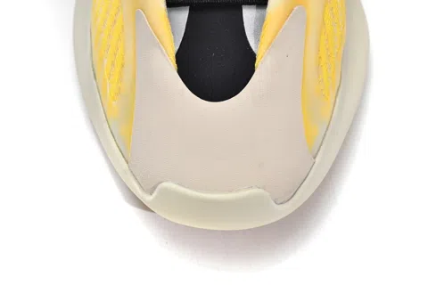 Yeezy 700 V3 White/Yellow – photo 7