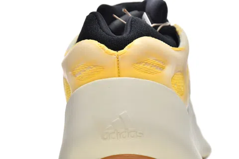 Yeezy 700 V3 White/Yellow – photo 5
