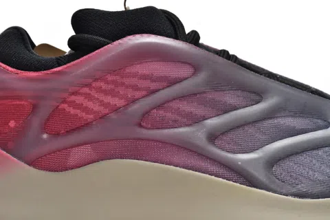 Yeezy 700 V3 Grey/Red – photo 8