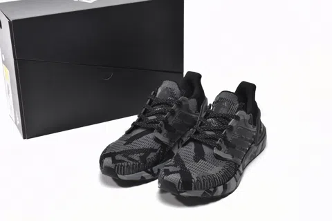 adidas Ultraboost 20 Black/Grey Camo – photo 11