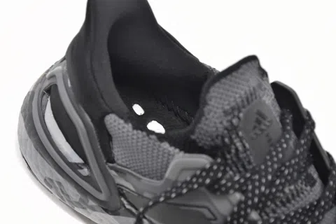 adidas Ultraboost 20 Black/Grey Camo – photo 9