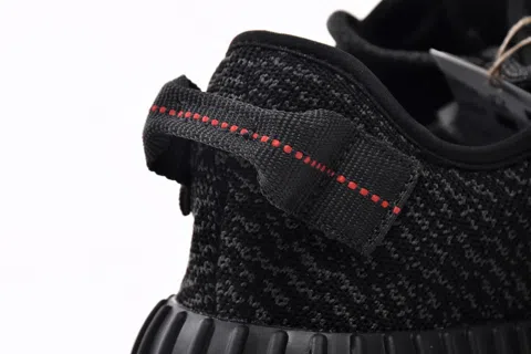 Yeezy Boost 350 Black – photo 10