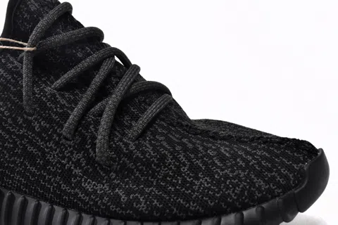 Yeezy Boost 350 Black – photo 4